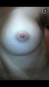 fille du 02 fait snap nue intime